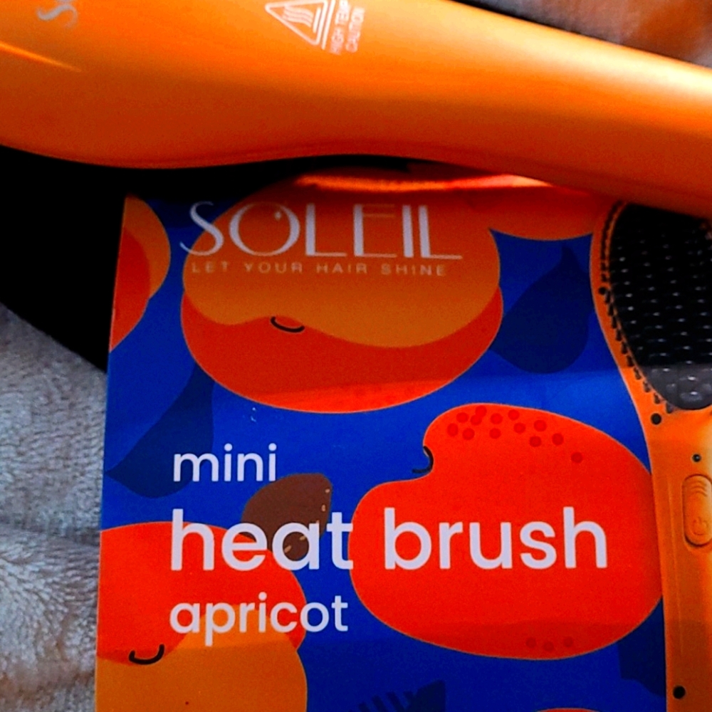 SOLEIL hair tools MINI HEAT BRUSH apricot